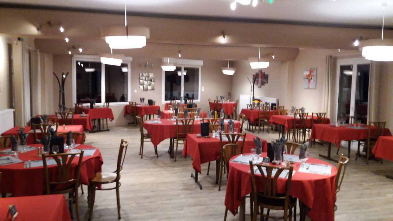 Auberge Des Etangs Roussent ภายนอก รูปภาพ